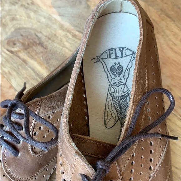 FLY London unisex perforated derby shoes - Picture 4 of 7